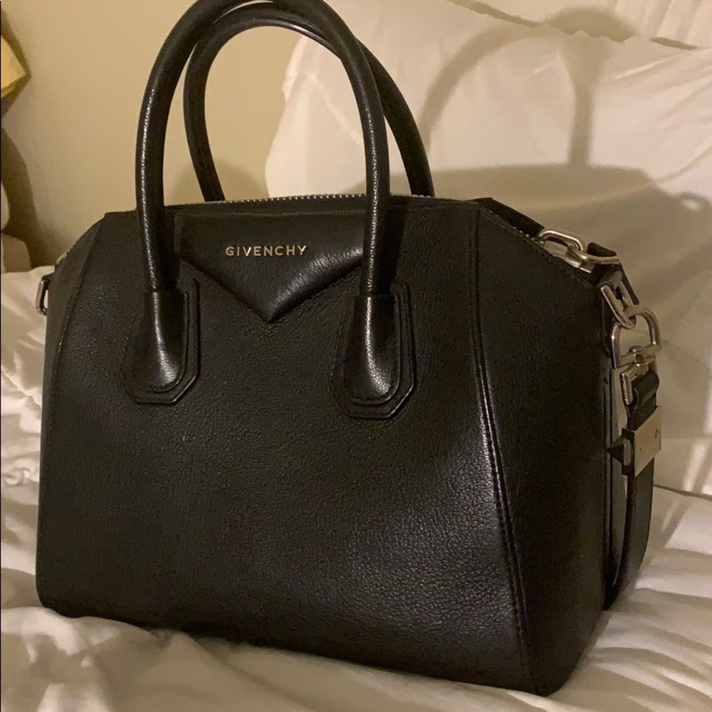 Black Givenchy  Antigona